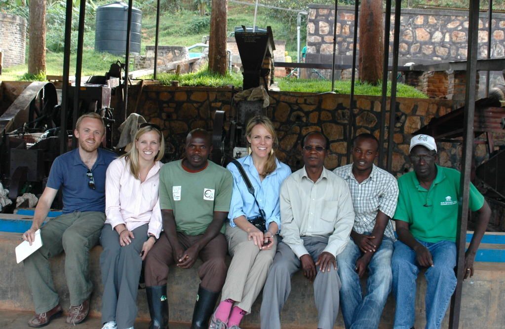 Andrew Gerard, Amanda Rose, and Sara Farley from GKI, with Rwanda LINK Principle Investigator Dr. Daniel Rukazambuga, Dr. Peter Sallah, and Maraba Washing Station staff members